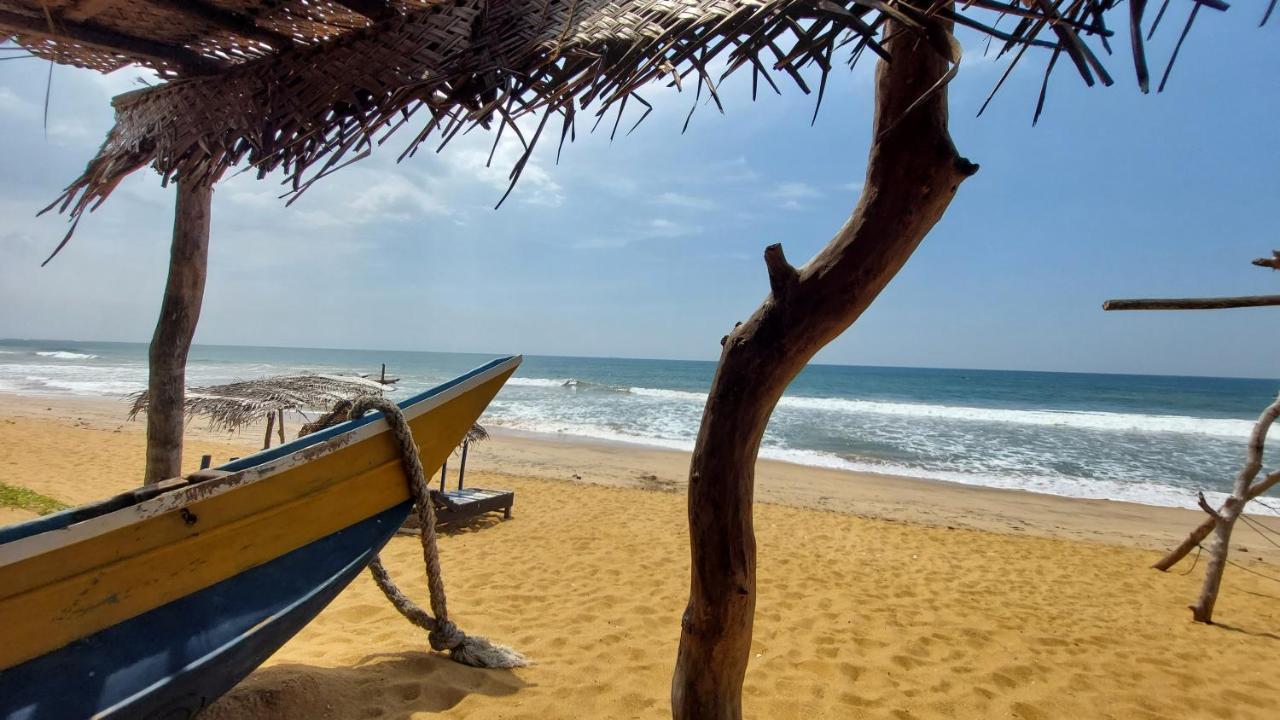 Bandulas Beach House Hikkaduwa Ngoại thất bức ảnh