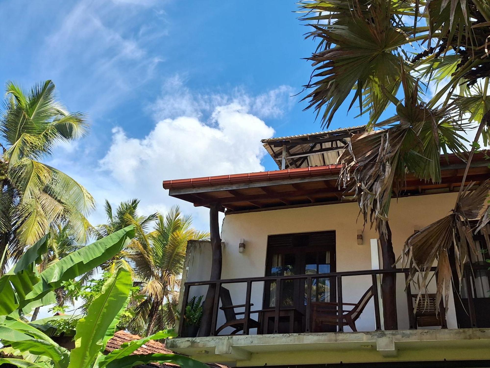 Bandulas Beach House Hikkaduwa Ngoại thất bức ảnh
