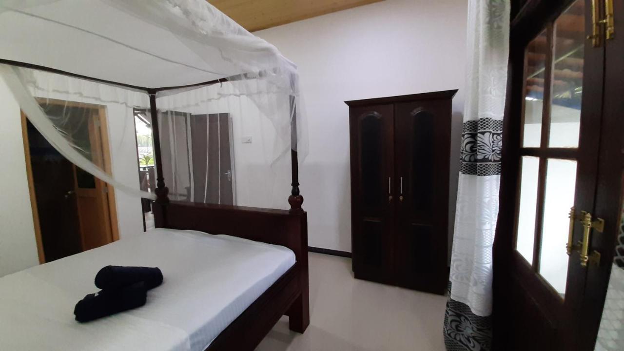 Bandulas Beach House Hikkaduwa Ngoại thất bức ảnh