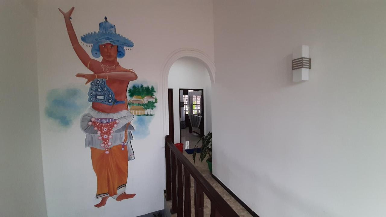 Bandulas Beach House Hikkaduwa Ngoại thất bức ảnh